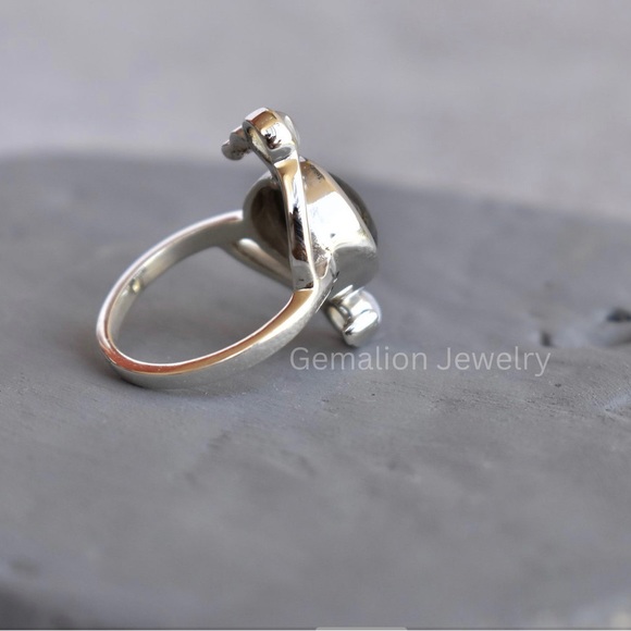 Etsy Natural Labradorite and Moonstone Sterling Silver Ring - Picture 6 of 9